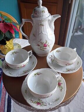 Rosenthale Sanssouci-Continental Rose, Coffee Pot With Lid With 3 Cups & Saucers